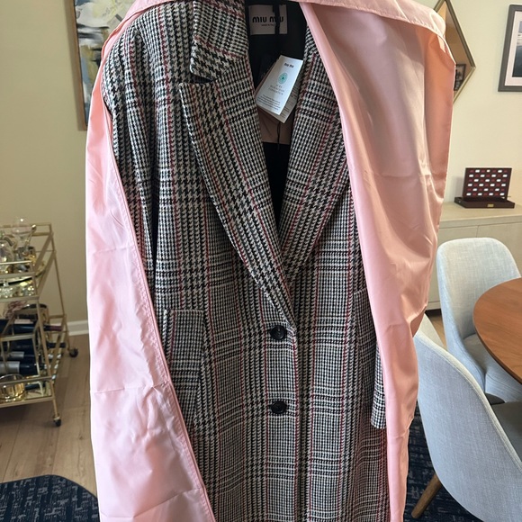 Miu Miu Single-Breasted Tartan coat cut for a oversized fit Lapel collar size 40 - Picture 7 of 16